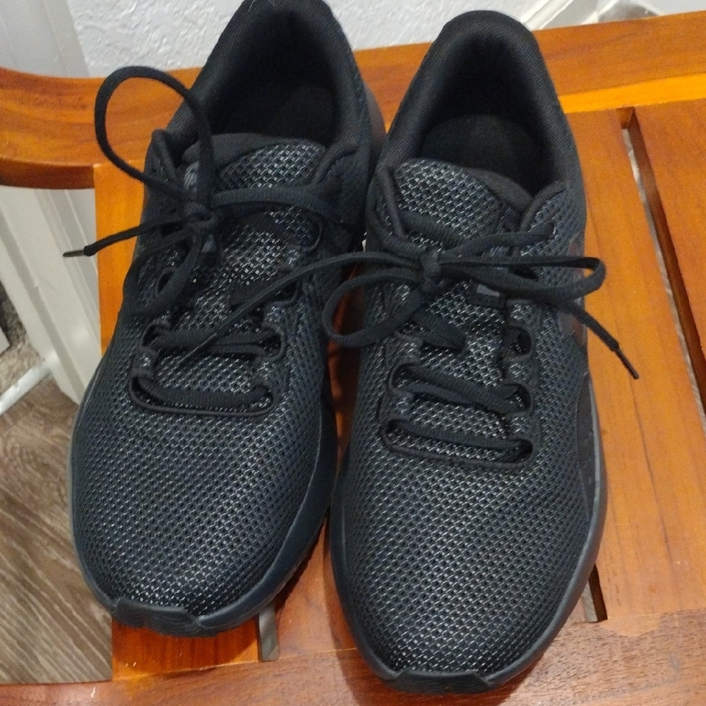 Under Armour Black Athletic Shoes with Mesh Upper